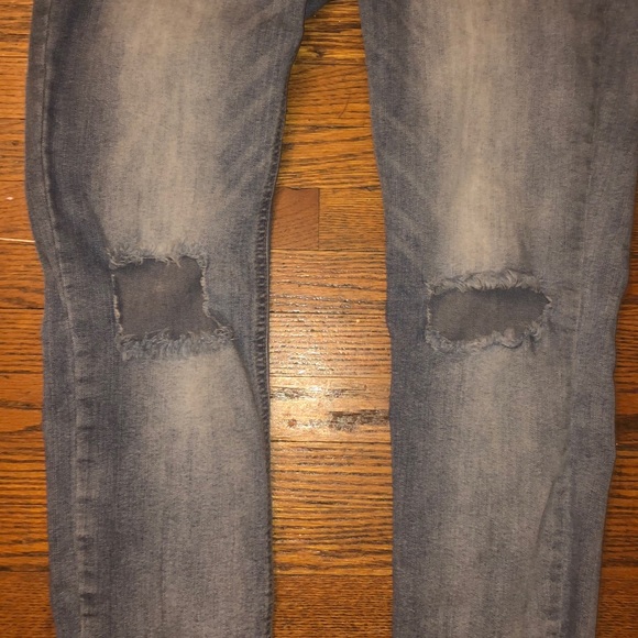 *FOREVER 21* mom/boyfriend jeans - Picture 3 of 7